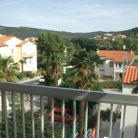 F1bis Avec Balcon Et Garage à 10min Des Thermes - Amélie-les-bains - Fr-1-703-45 Apartamento *